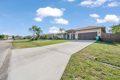 642 SW Icon Ave, Port Saint Lucie, FL 34953 - photo 3