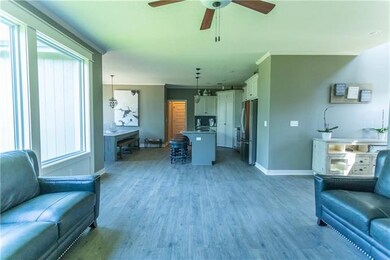 1919 Parkview Dr, Raymore, MO 64083 - photo 6