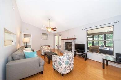 7913 Goldleaf St, Orlando, FL 32835 - photo 5