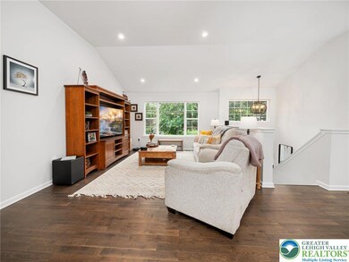 317 Fairview Ave, Wind Gap, PA 18091 - photo 6