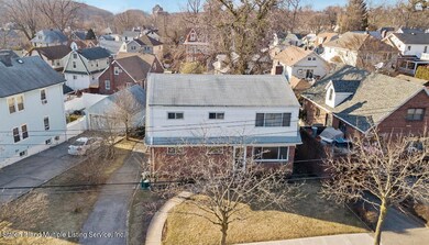 135 van Cortlandt Ave, Staten Island, NY 10301 - photo 3