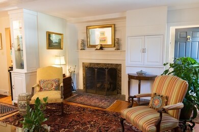 8 Middle St, Marblehead, MA 01945 - photo 4