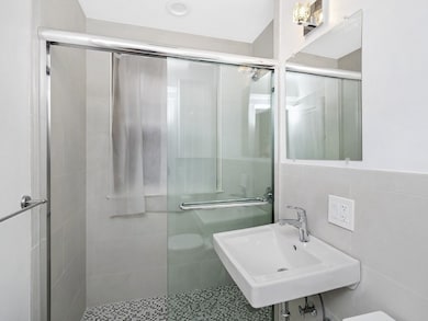 40 Linnaean St unit 7, Cambridge, MA 02138 - photo 5