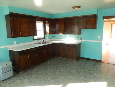 12 Crest Ave, Lisbon, ME 04250 - photo 5