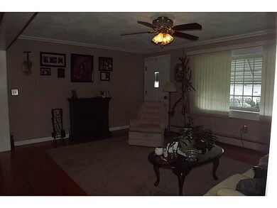 39 Stanley St, Pawtucket, RI 02861 - photo 6