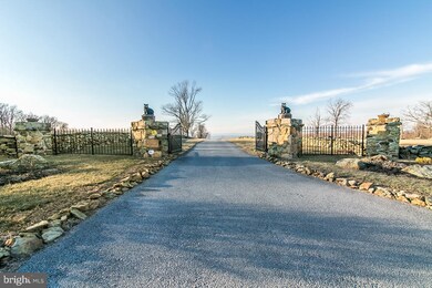18623 Blueridge Mountain Rd, Bluemont, VA 20135 - photo 2
