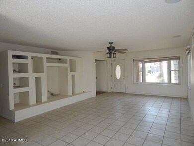 023-339987 Living Rm