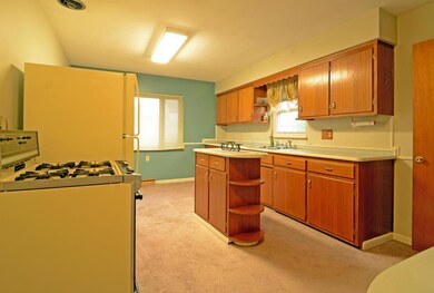 102 S Sylvan Ave, Columbus, OH 43204 - photo 5