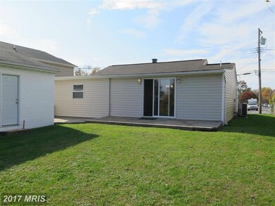 2405 Zion Rd, Halethorpe, MD 21227 - photo 2