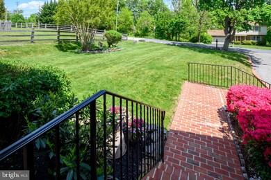 2113 Devere Ln, Catonsville, MD 21228 - photo 6