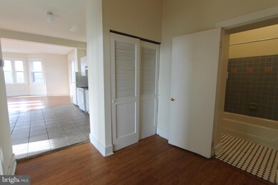 100 E Price St unit 3D, Philadelphia, PA 19144 - photo 6