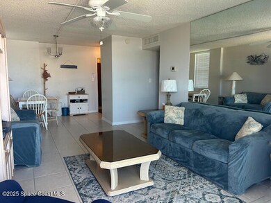 Living/Dining Area