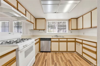 1835 S Alta Vista Ave unit D, Monrovia, CA 91016 - photo 7