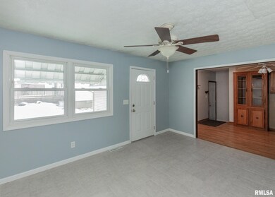 1919 W 46th St, Davenport, IA 52806 - photo 6