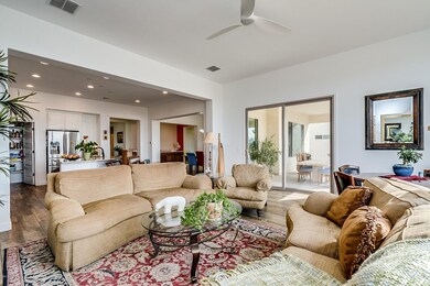 Spacious living room