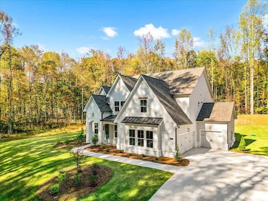 8240 Scarlett Grace Ln, Gainesville, GA 30506 - photo 3