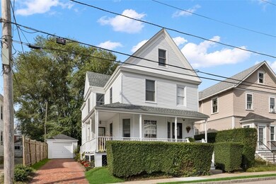 71 Gibbs Ave, Newport, RI 02840 - photo 2