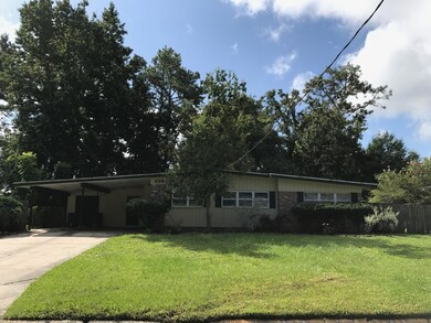 696 Grove Park Blvd, Jacksonville, FL 32216 - photo 2