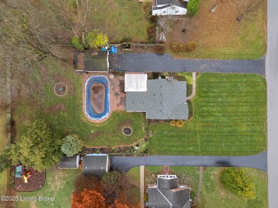 7108 Wesboro Rd, Louisville, KY 40222 - photo 3