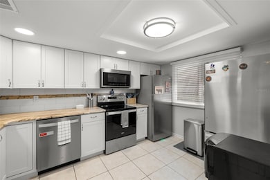 8330 High Point Cir unit 6, Port Richey, FL 34668 - photo 5