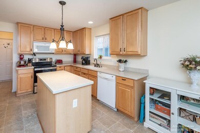 8548 Parkridge Dr unit 114, Dexter, MI 48130 - photo 7