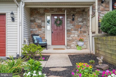 498 Berkshire Dr, Souderton, PA 18964 - photo 2