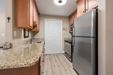 12 Russell Rd unit 207, Wellesley, MA 02482 - photo 6