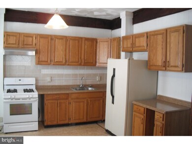 573 Clinton St, Camden, NJ 08103 - photo 6