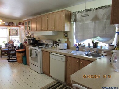 125 Cottage Way, Gates, OR 97346 - photo 6