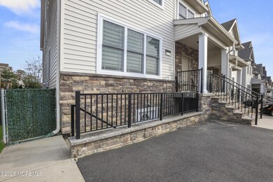 119 N Zinfandel Rd, Lakewood, NJ 08701 - photo 4