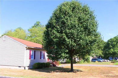 5104 Blossomwood Ct, Chesterfield, VA 23832 - photo 2