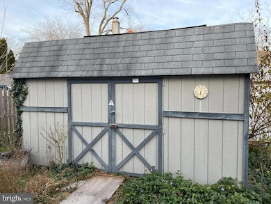 2400 Edge Hill Rd, Huntingdon Valley, PA 19006 - photo 5