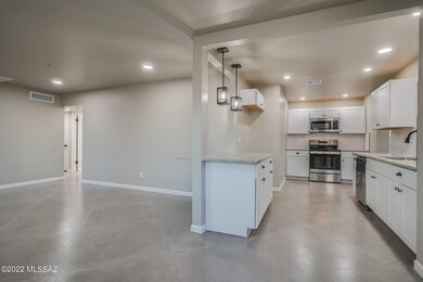 726 E Knox Dr, Tucson, AZ 85719 - photo 7