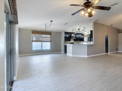 4187 Four Lakes Drive-7