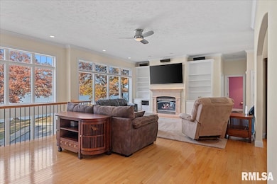 25 Oak Ln unit 1, Springfield, IL 62712 - photo 7