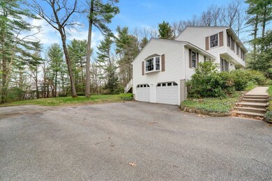 8 Sutton Place, Londonderry, NH 03053 - photo 3