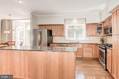 12705 Heatherford Place, Fairfax, VA 22030 - photo 4