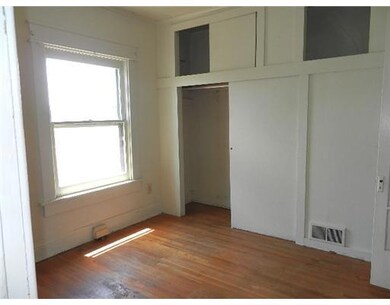 1719 Clark St, Des Moines, IA 50314 - photo 5