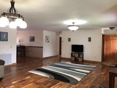 814 Outlook Ct, Cody, WY 82414 - photo 7