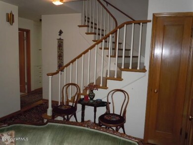 201 N 27th Ave, Yakima, WA 98902 - photo 2