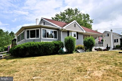 43 Toll Gate Rd, Douglassville, PA 19518 - photo 2