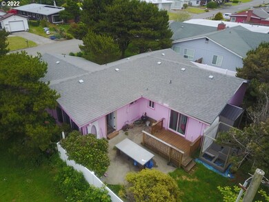 94006 Azalea Ln, Gold Beach, OR 97444 - photo 3