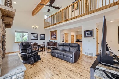 Welcome home! Spend your days in this warm mountain home!