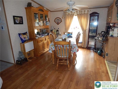 4237 Independence Ln, Walnutport, PA 18088 - photo 4