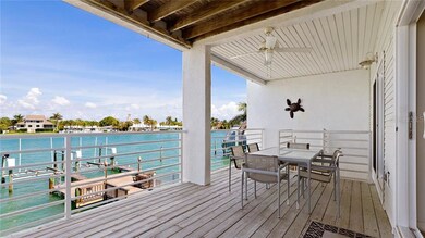 8343 Bayshore Dr unit 8343, Treasure Island, FL 33706 - photo 6