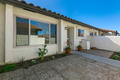 337 Orwell Ln, Encinitas, CA 92024 - photo 2