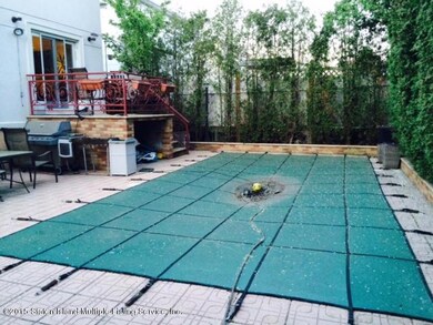 36 ROME POOL