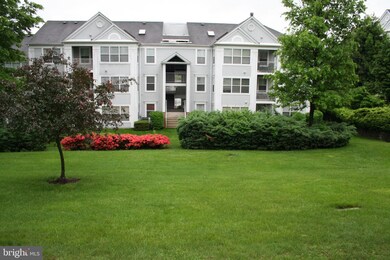 2802 Clear Shot Dr unit 10, Silver Spring, MD 20906 - photo 4