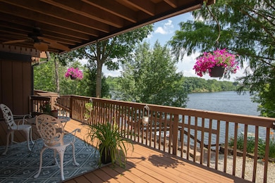 Private Deck