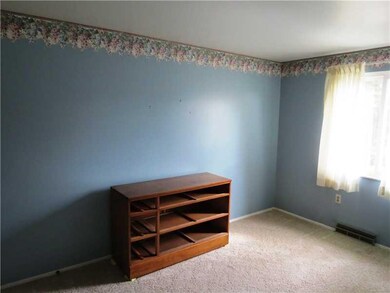 Bedroom. 10X12 bedroom